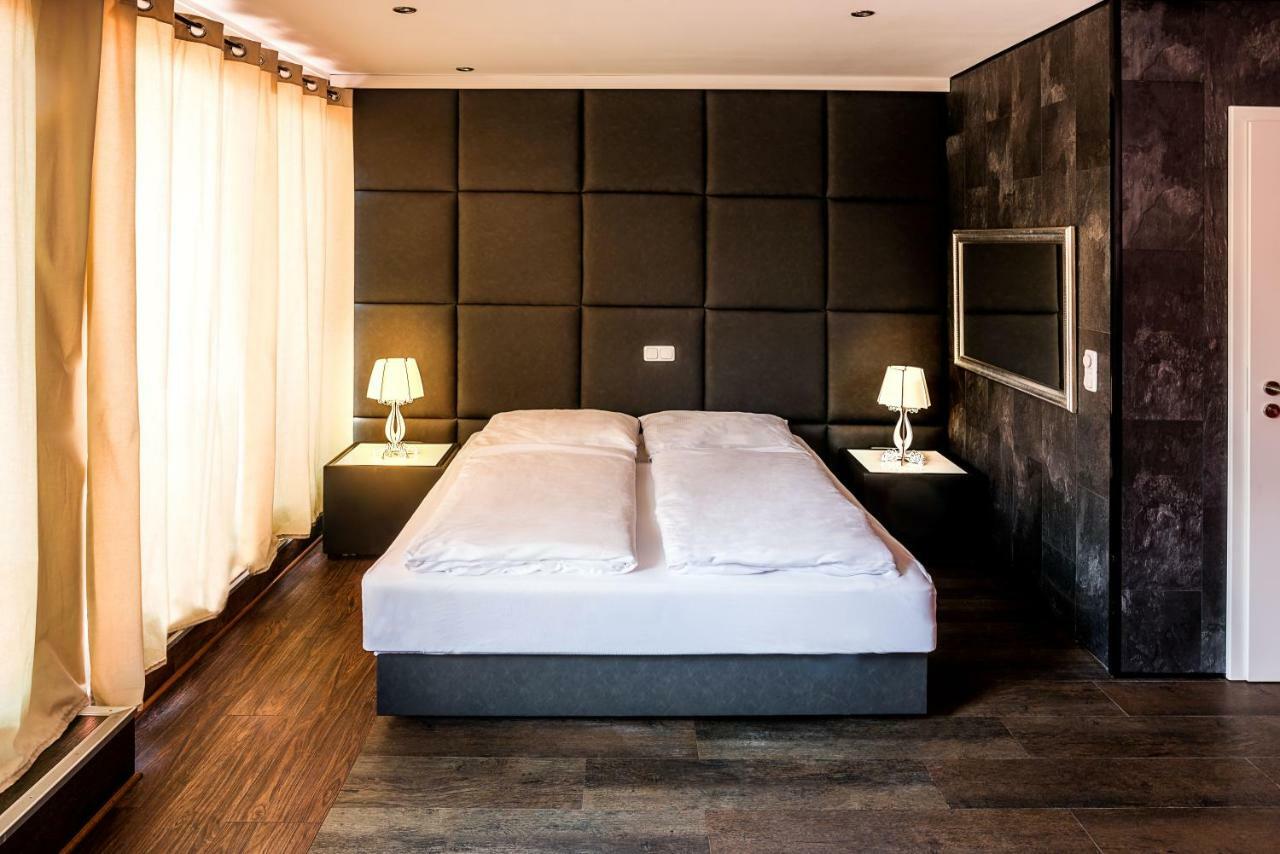 Hotel Sleepinn Volkspark (Adults Only) Hamburg Ngoại thất bức ảnh