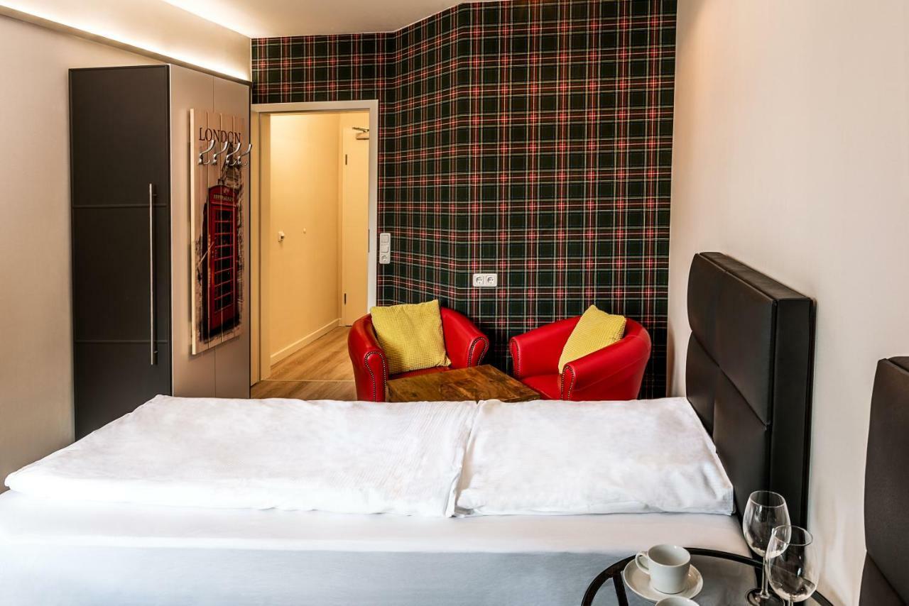 Hotel Sleepinn Volkspark (Adults Only) Hamburg Ngoại thất bức ảnh